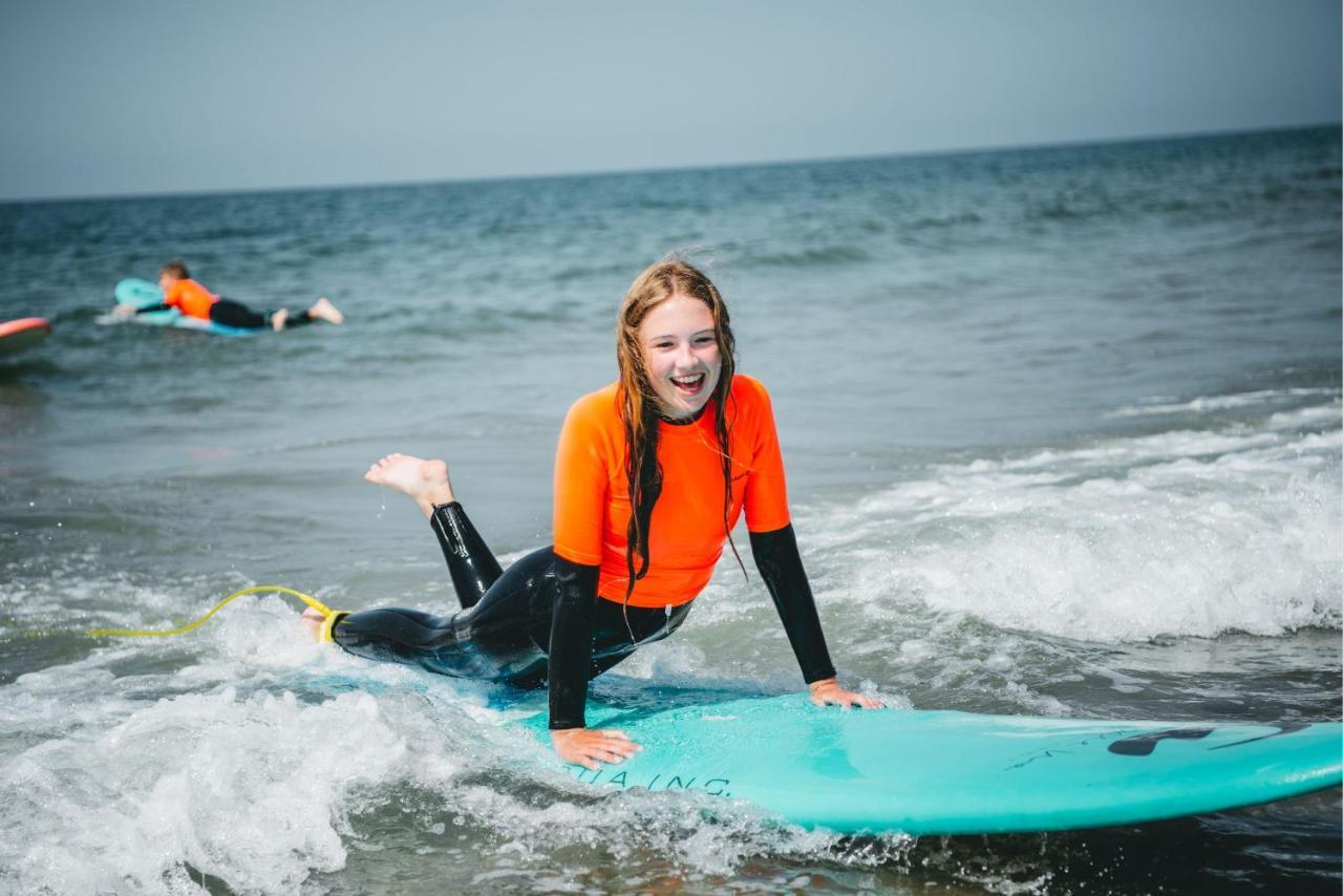 Family&surfhostel Petten Exterior foto